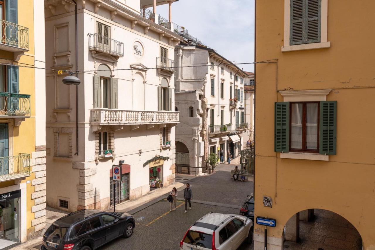 Domus Verona - Elegante Residenza Con Affaccio Su Porta Leoni 外观 照片