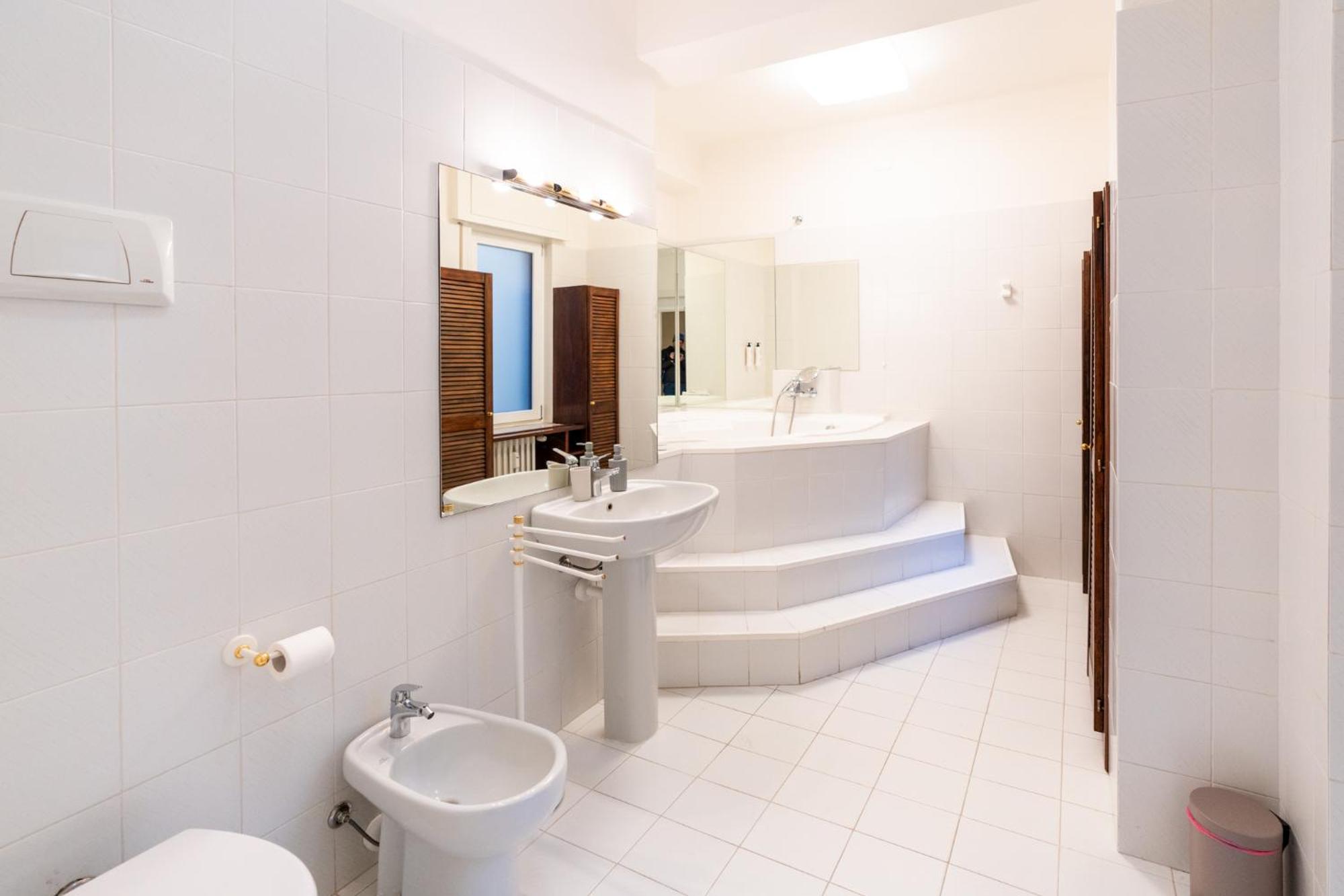 Domus Verona - Elegante Residenza Con Affaccio Su Porta Leoni 客房 照片