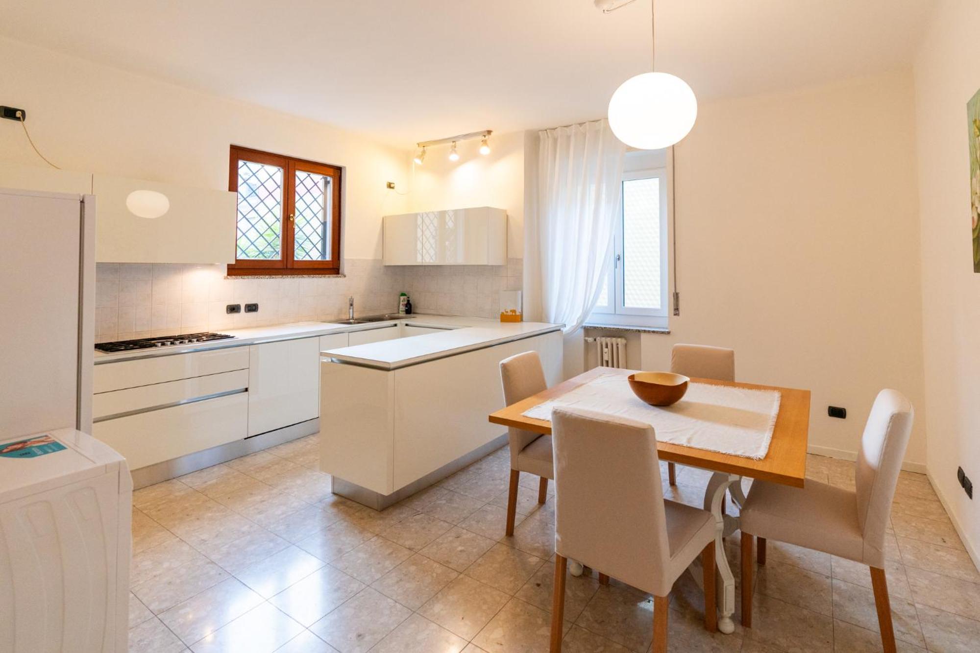 Domus Verona - Elegante Residenza Con Affaccio Su Porta Leoni 客房 照片