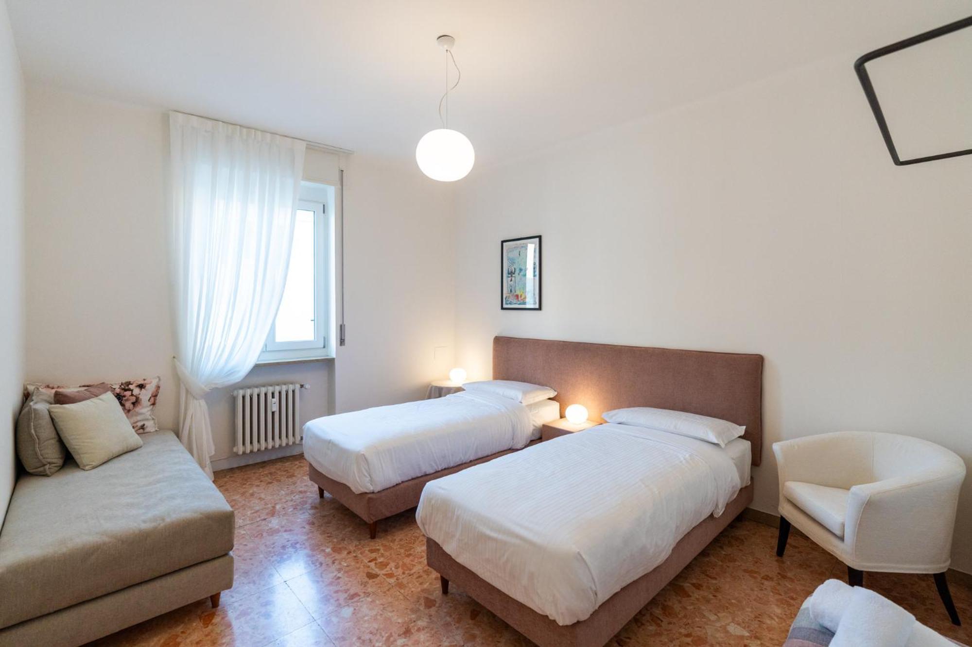 Domus Verona - Elegante Residenza Con Affaccio Su Porta Leoni 客房 照片